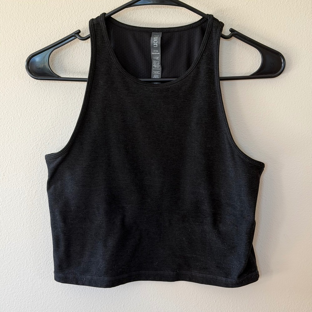 Vuori Pose Plyo Cropped Tank Top Black Dark Gray Medium